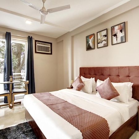 Limewood Stay - Executive Huda City Center Gurgaon Exterior photo