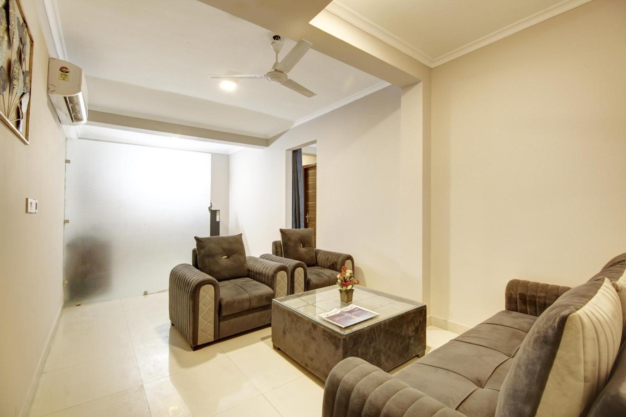 Limewood Stay - Executive Huda City Center Gurgaon Exterior photo